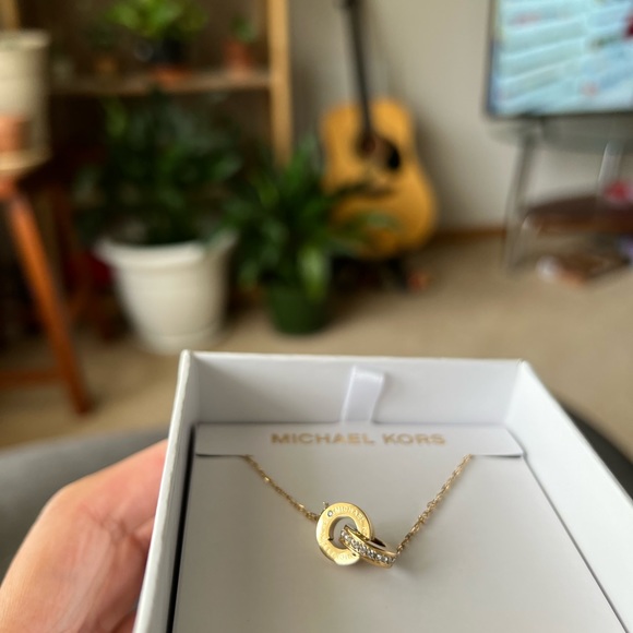 Michael Kors Logo Circle Necklace - Picture 5 of 8